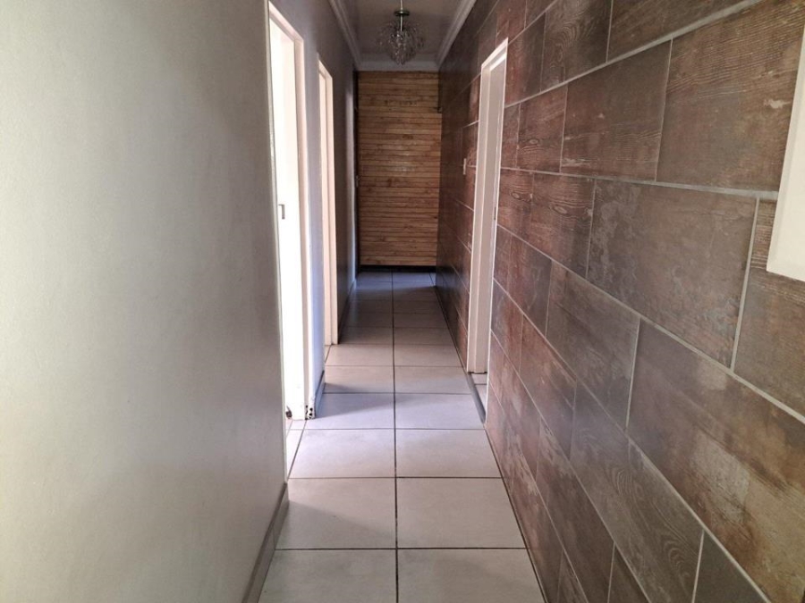 4 Bedroom Property for Sale in Flora Park Northern Cape